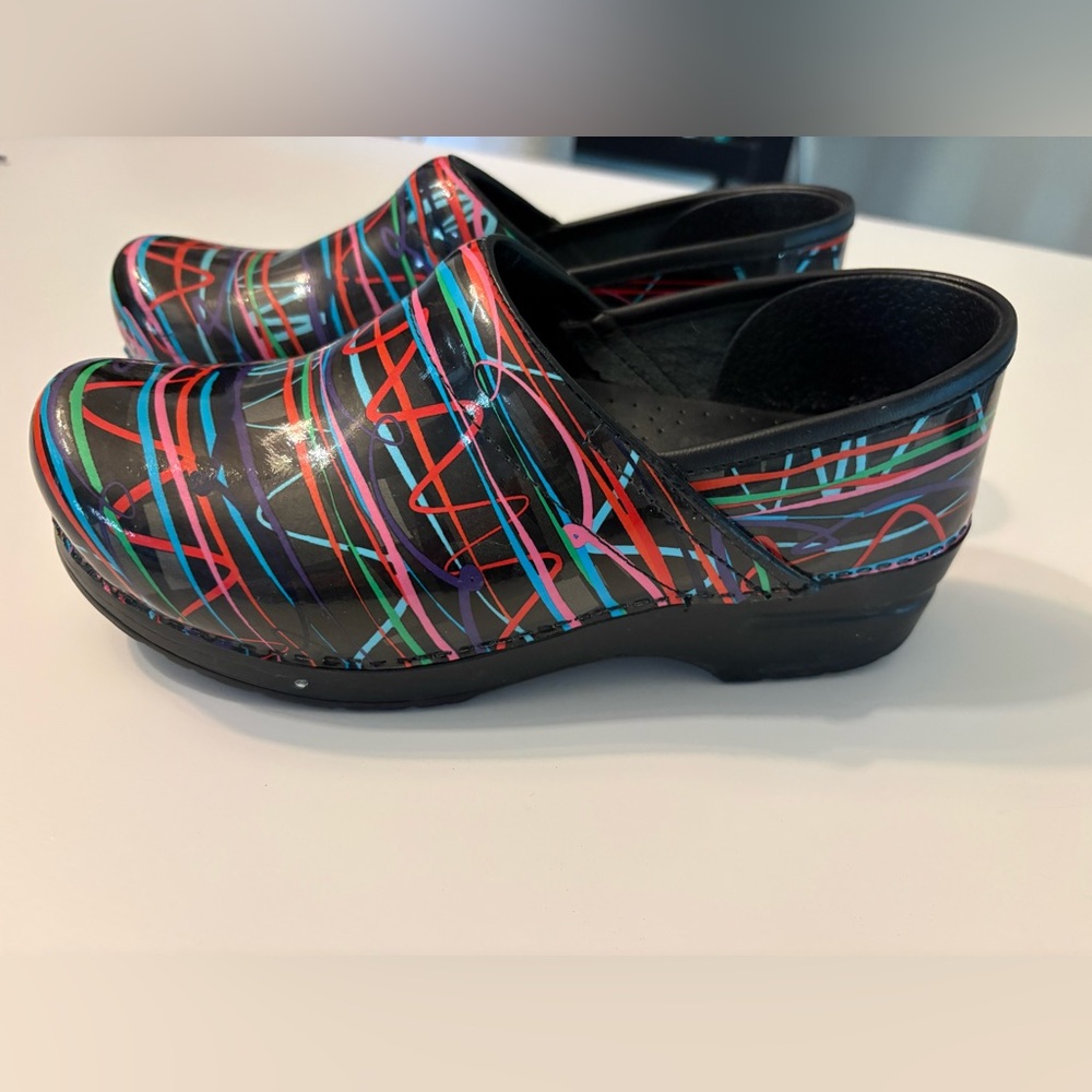 Dansko professional Colorful‎ Streamer  Glossy  Graffiti Clogs Size 38 US 7